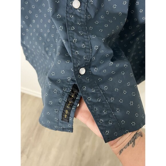 Howler Bros Open Country Tech Shirt Size XL Little Puddles Blue Short Sleeve - Picture 8 of 15